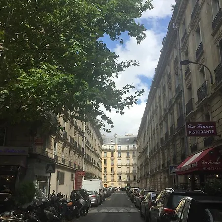 Cozy - Porte Maillot בית אירוח *